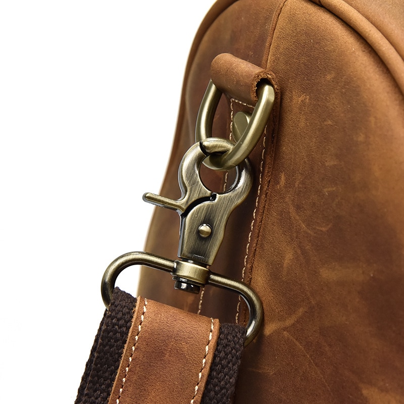 Vintage bag in high-quality leather for gentleman