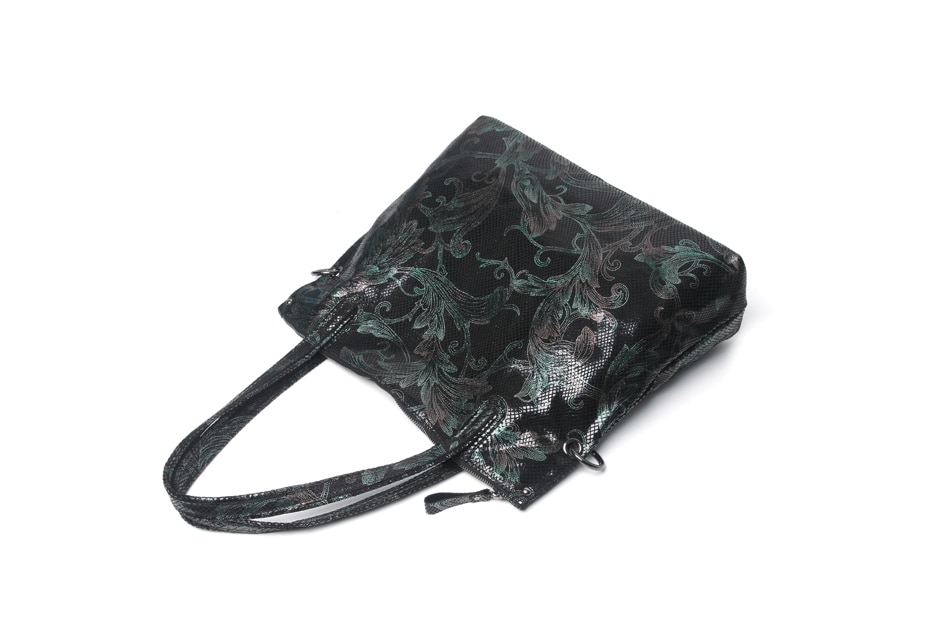 Designer crossbody bag with floral print in genuine leather for girl.