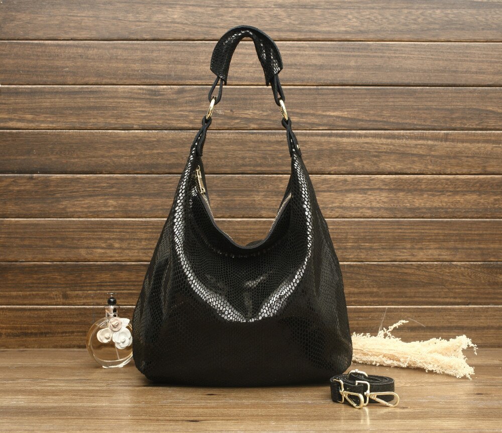 Shiny natural leather evening bag with uniform pattern for women.